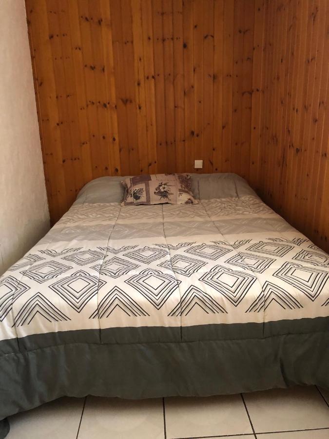 Agradable Casa Con Chimenea Interior Villa Кампродон Екстериор снимка
